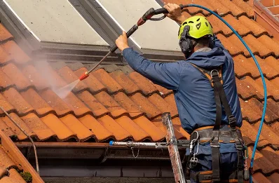 Démoussage et hydrofuge de toiture à Caudrot